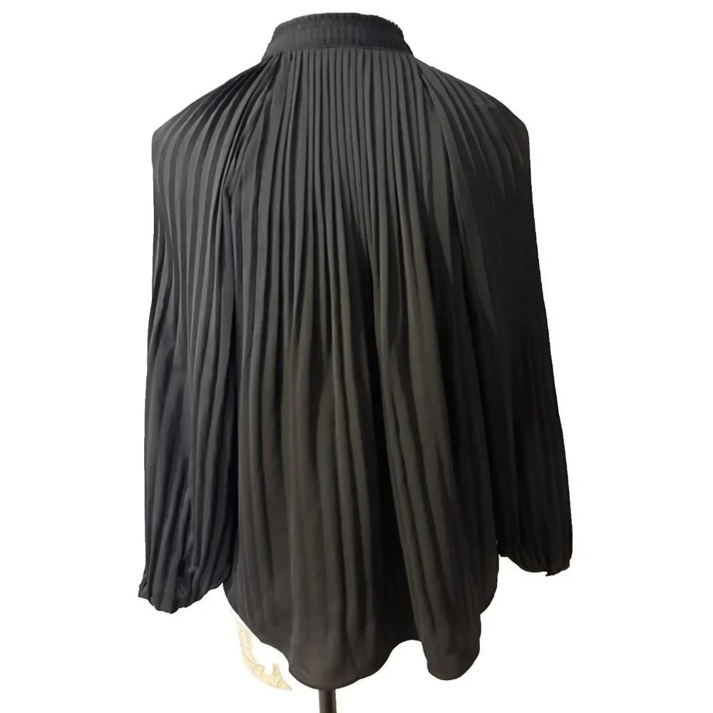 Current Air Top Blouse Shirt M Medium Black Pleated Tie Long Sleeve Washable